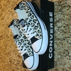 Converse Shoreline Slipon sneaker